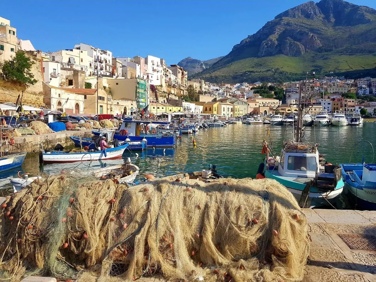 Castellammare Holiday 阿尔卡莫马里纳